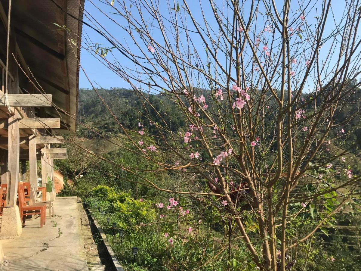 Nam Ly Retreat Hotel Ha Giang Exterior photo