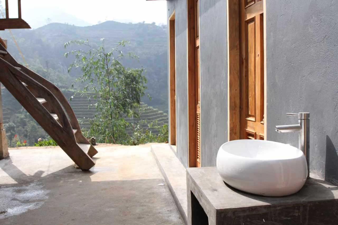 Nam Ly Retreat Hotel Ha Giang Exterior photo